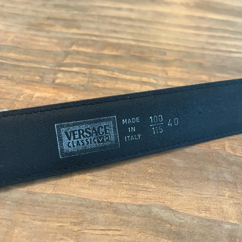 Versace V2 Belt Black Leather - Picture 9 of 9